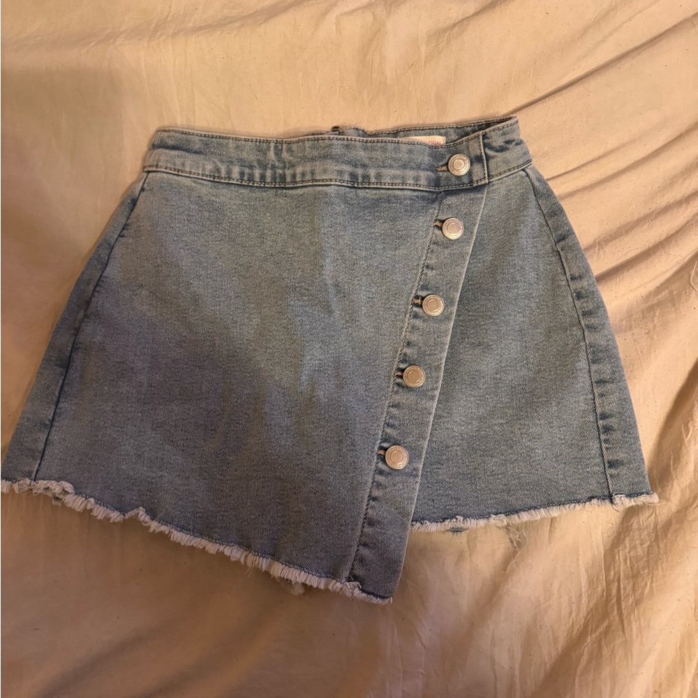 So denim skort